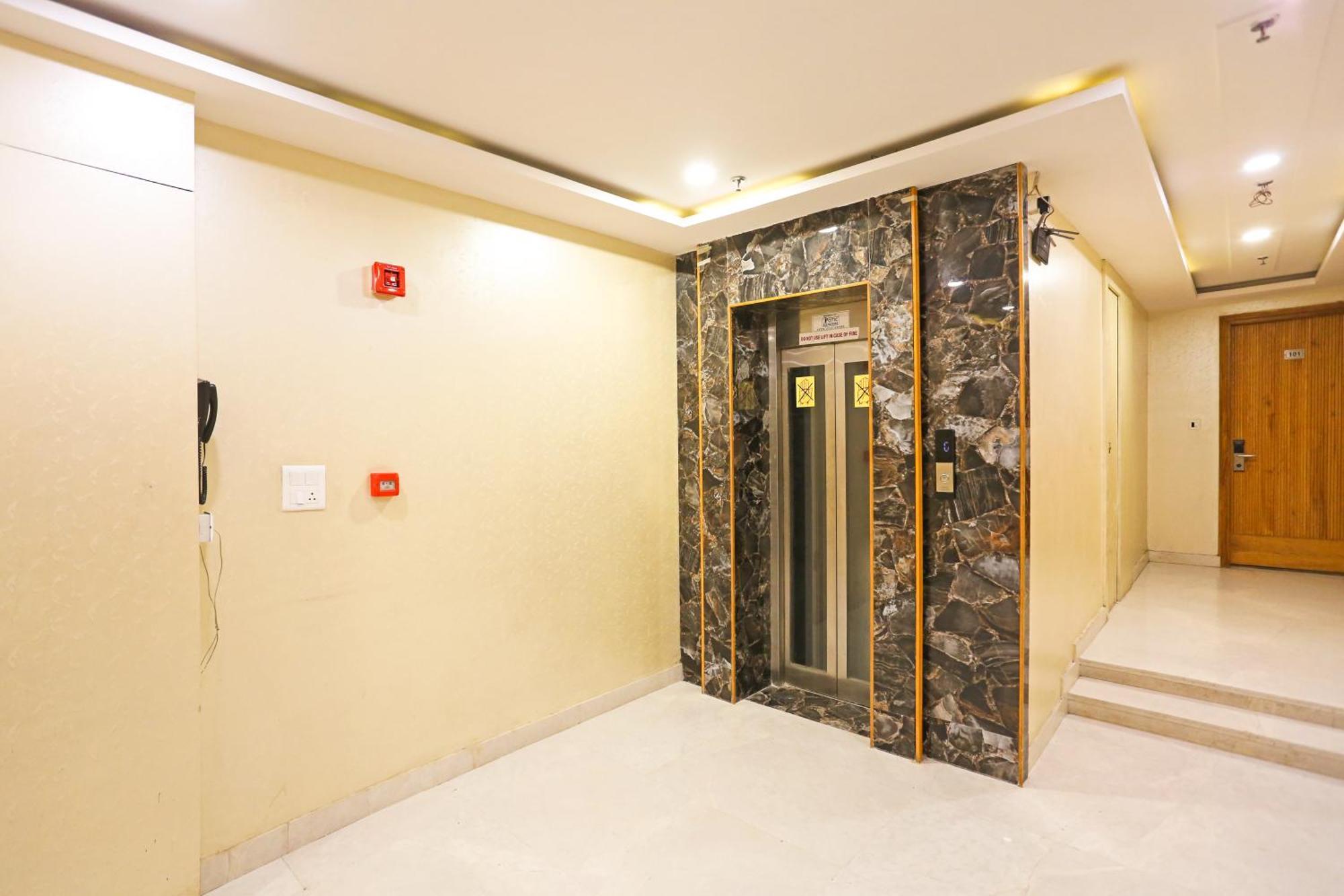Hotel Worth Newly Bulit - Нью-Делі Екстер'єр фото